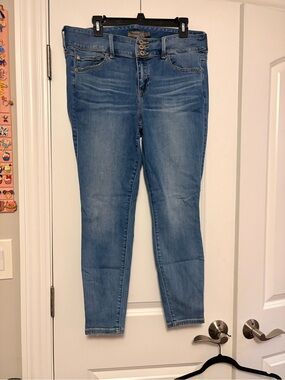 Torrid Light Blue Jegging